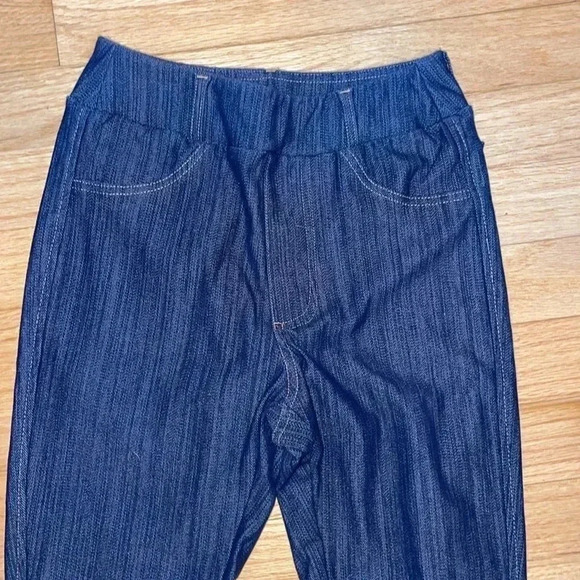 Girls Jeans- XS - Picture 2 of 3